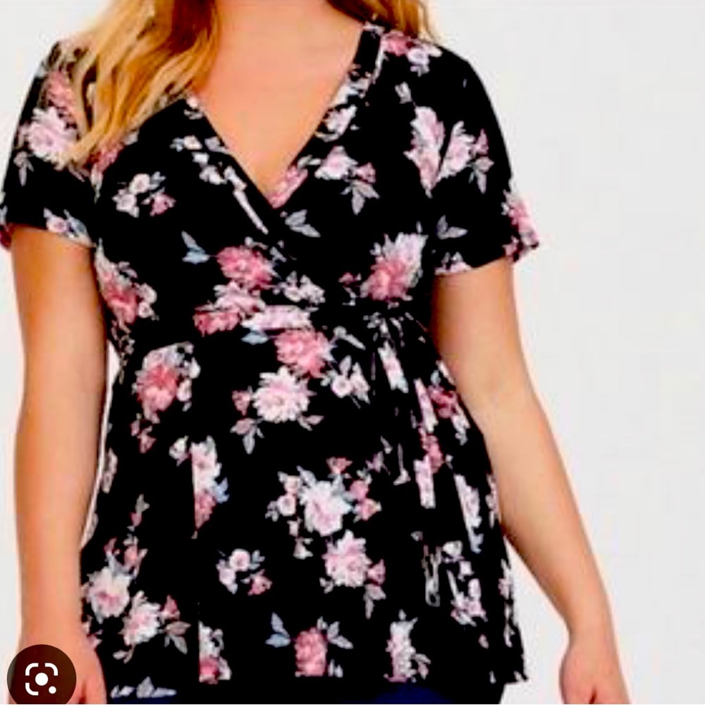 TORRID Faux Wrap Top size 0